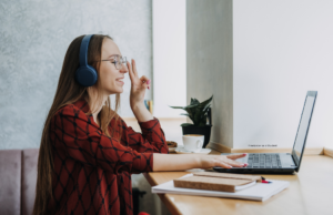 How to Successfully Become a Freelancer as a Student Freelancer